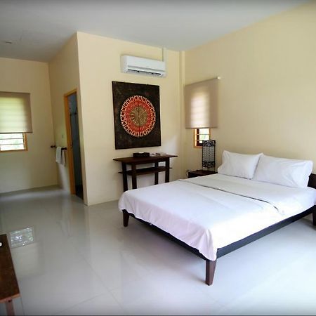 Villa De Mama Rawai Extérieur photo