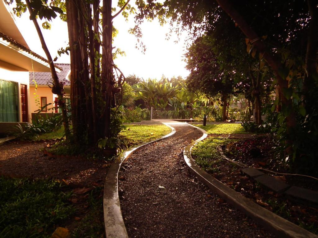 Villa De Mama Rawai Extérieur photo
