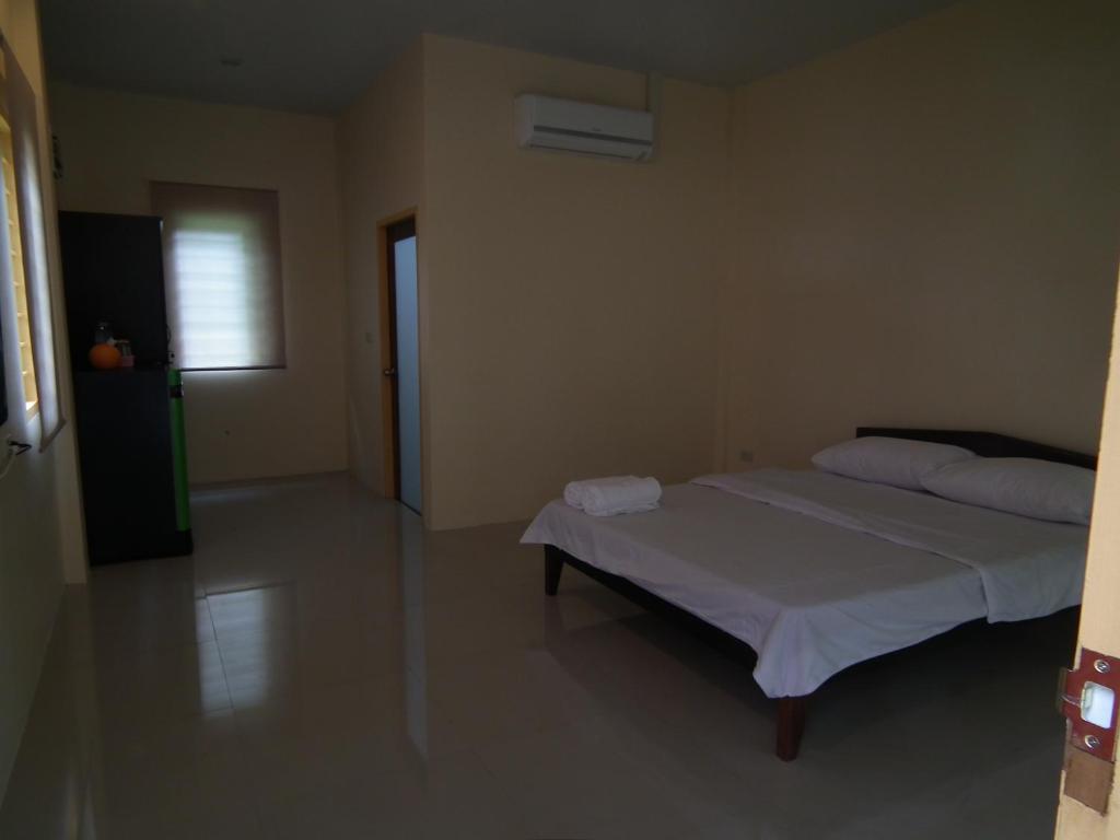 Villa De Mama Rawai Extérieur photo